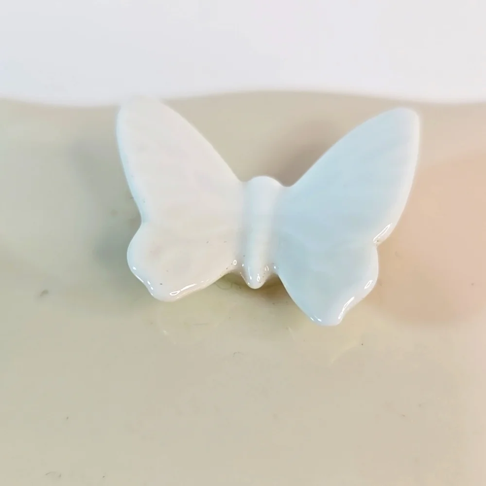 Vintage Irice Trinket Jewely Lidded Porcelain Box Butterfly Shabby Chic Japan